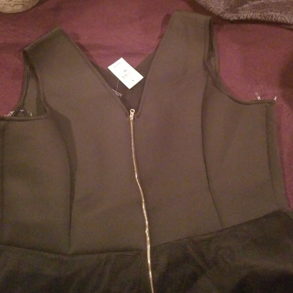Black peplum top - Picture 3 of 3